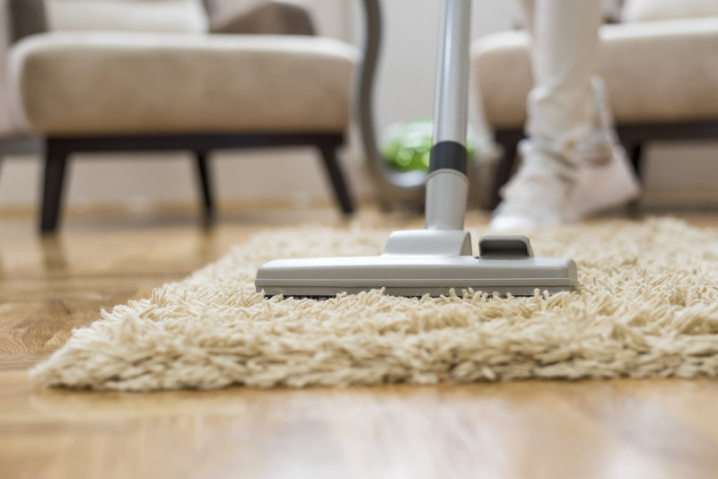 How to Clean Carpets and Rugs By Yourself At Home