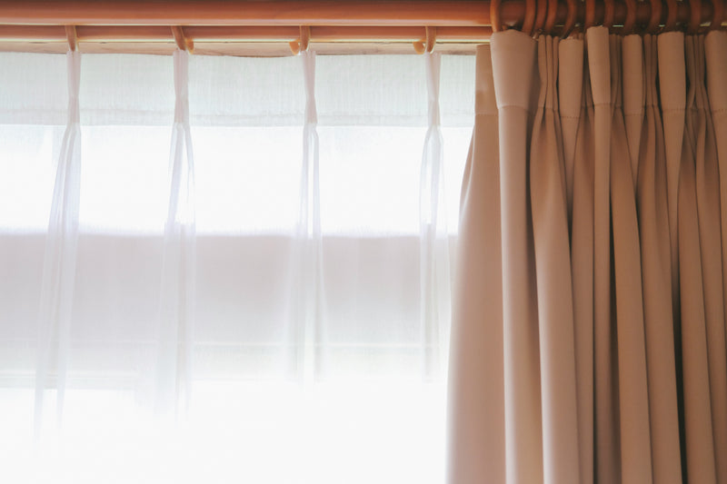 A Guide to Corner Curtains: Design, Fabric, and Installation