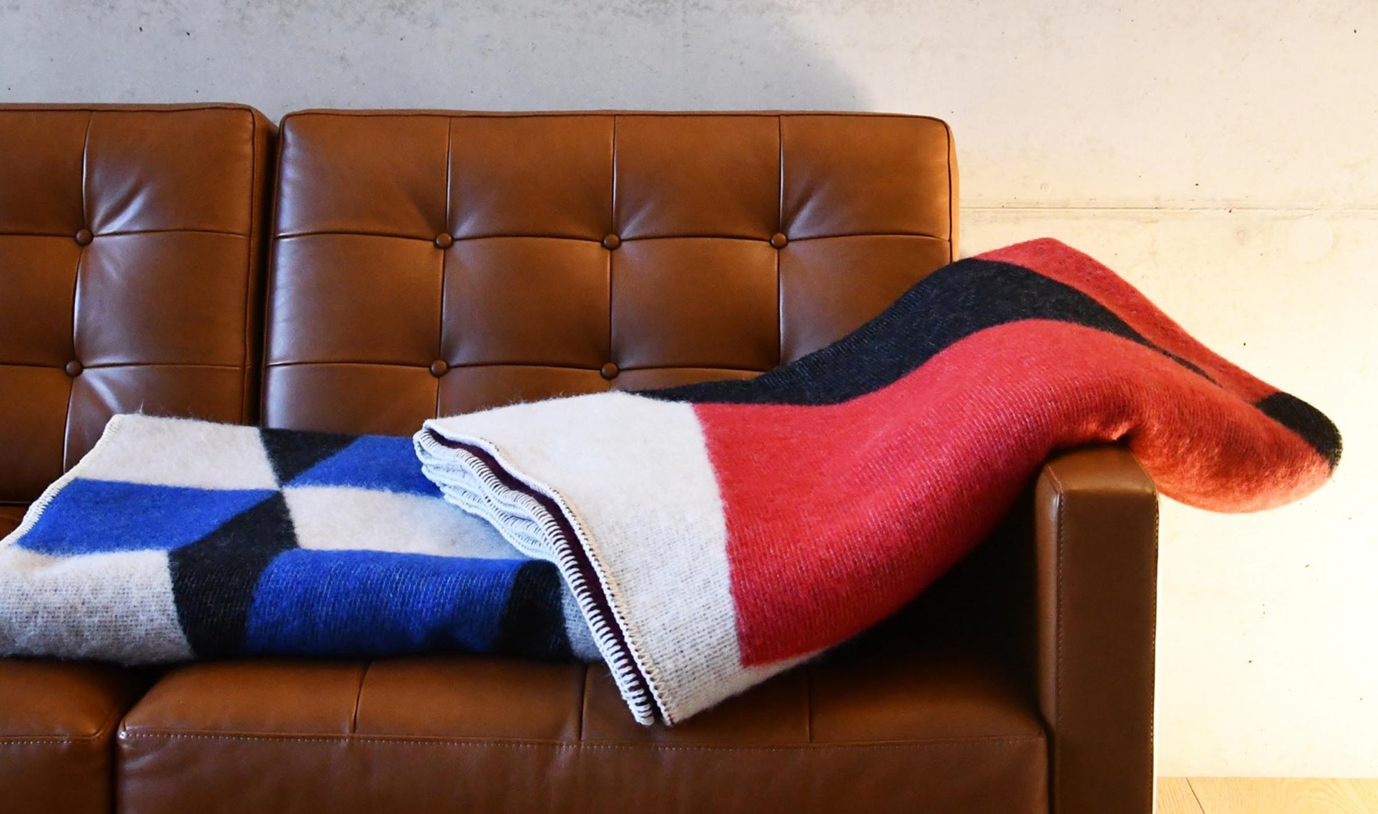 Cotton vs Wool Blankets: How to Choose the Best Artist-Designed Blanket