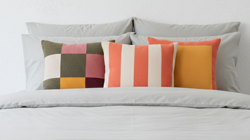 How to Choose the Best Pillow Fabrics for Your Home