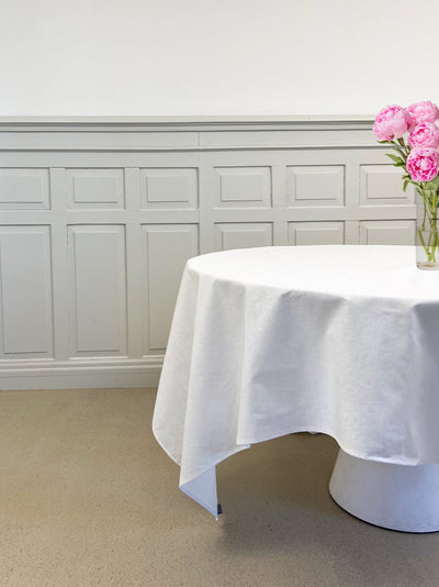 White Tablecloths from 100% Italian Linen in 4 Sizes