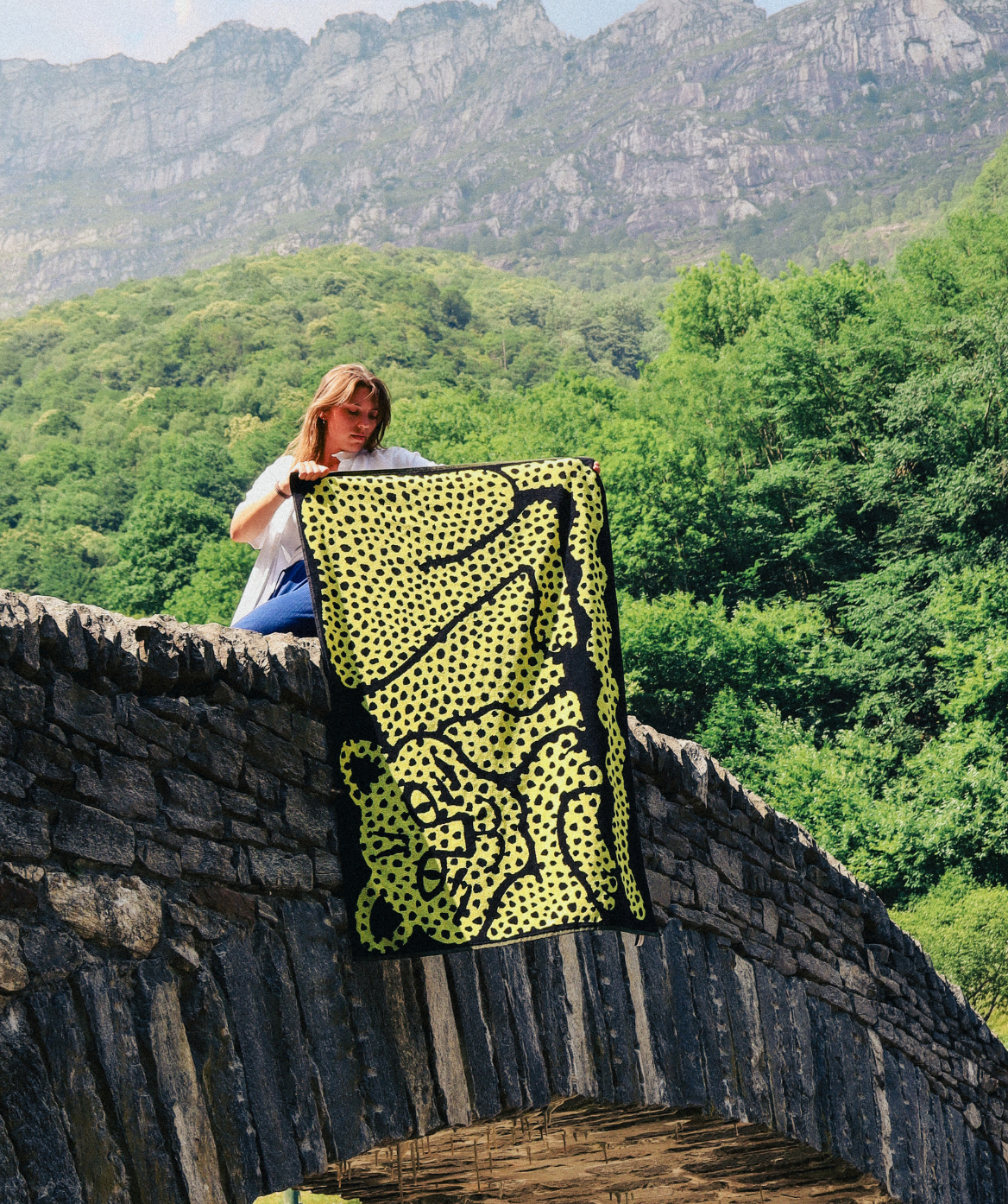 La collection Locarno Film Festival x ZigZagZurich : un Pardo, trois visions d’artistes