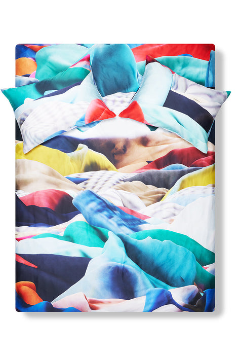 Artist Bedding "Vaskedag" by Christoffer Joergensen