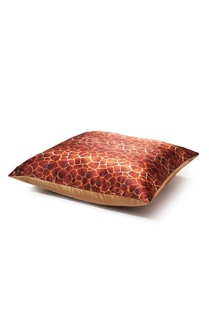 Pillows and Cushions Giraffe Printed Art