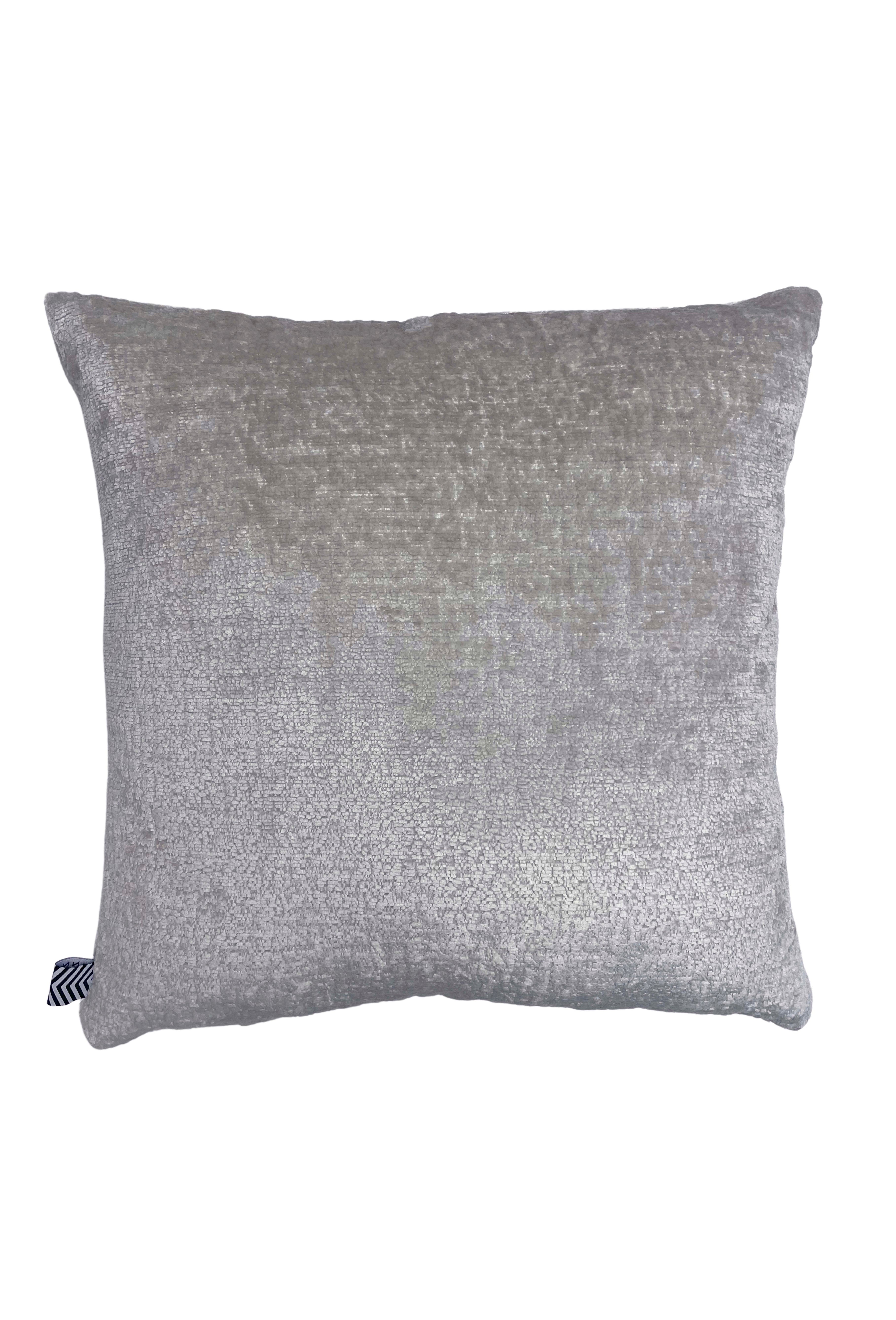 Weiche Kissen „Jules“ – Silber – ZigZagZurich