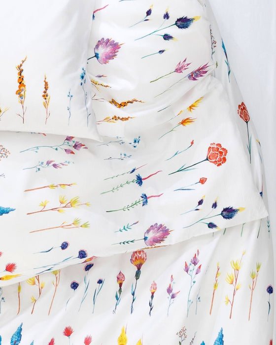 Designer Duvet Covers "Simply Blumen" by Karina Eibatova
