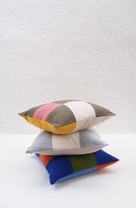 Cushion Cashmere and Merino Wool - Olive Check