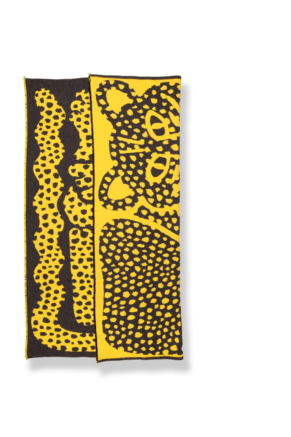 『 Yellow Leopard fam 』by Zuberi 60*60cm Locarno Film Festival Cotton Blanket “Dotty Leopard” by Jody