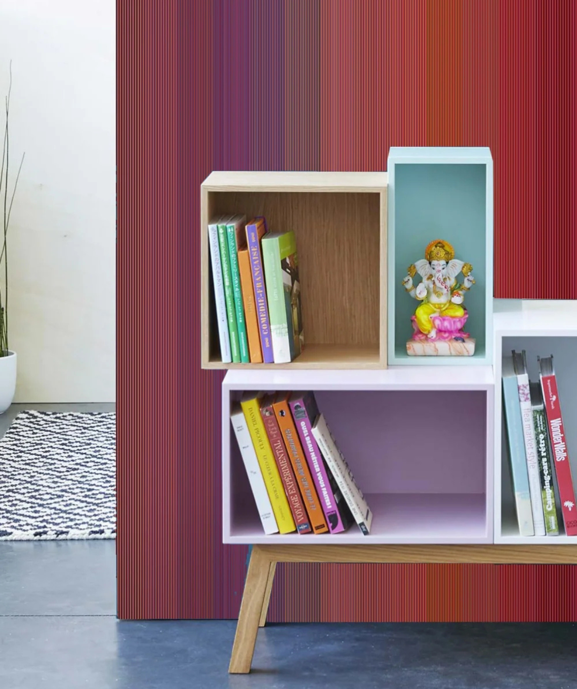 Striped Wallpaper: How Colour, Rhythm and Scale Transform a Room