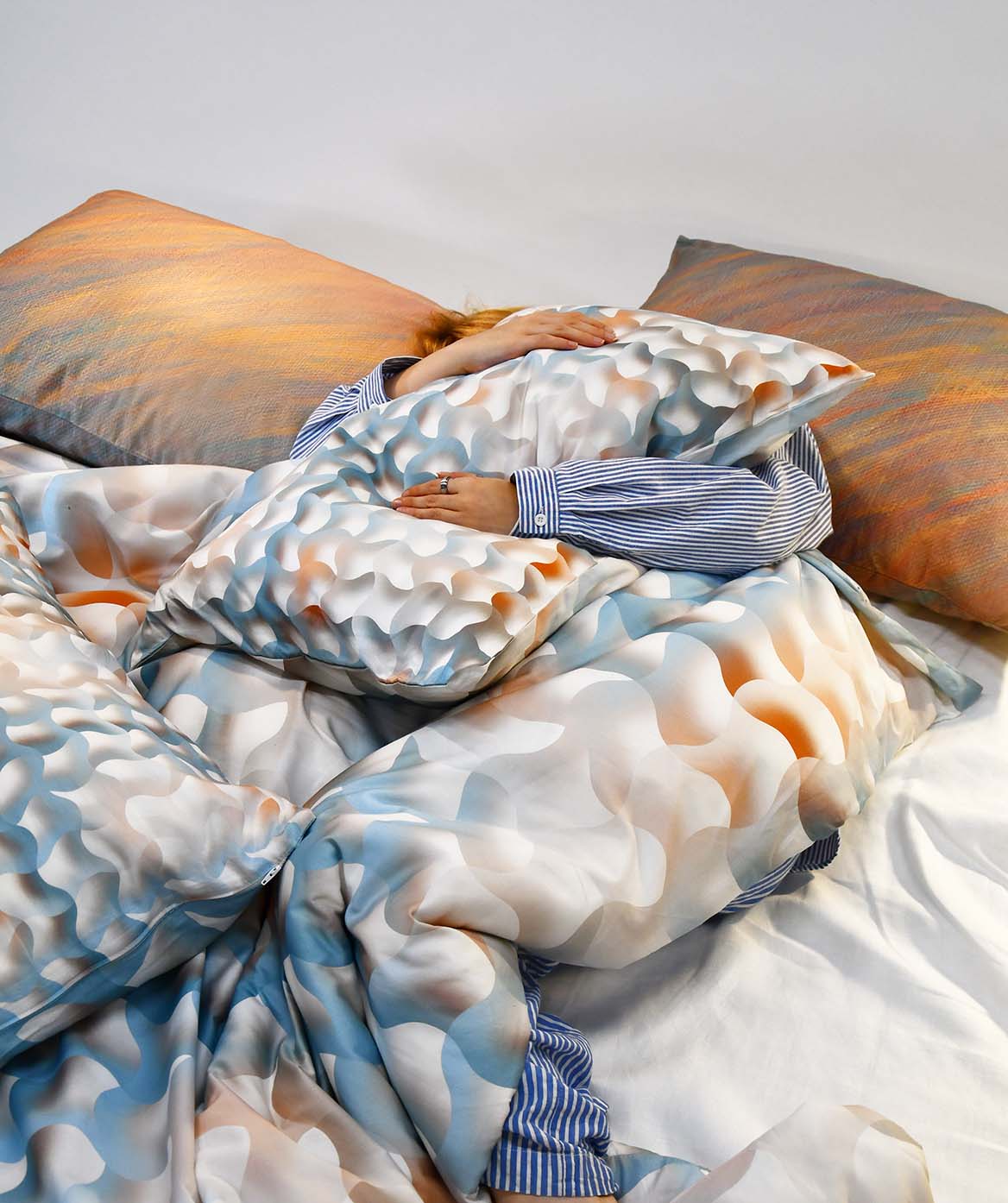 Künstlerisch gestaltete Bettwäsche-Sets, die die Stimmung Ihres Schlafzimmers verändern