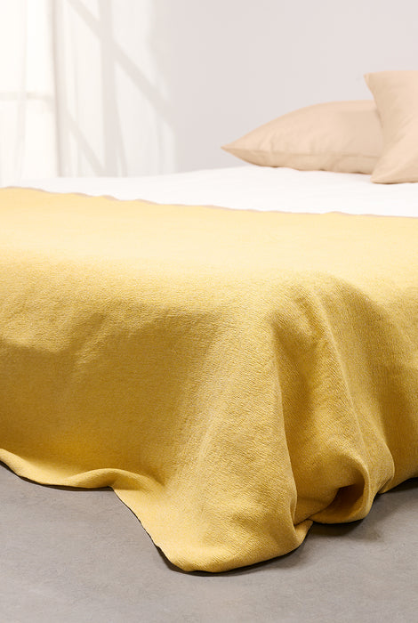 NESSO Bedspread in Curry-ZigZagZurich