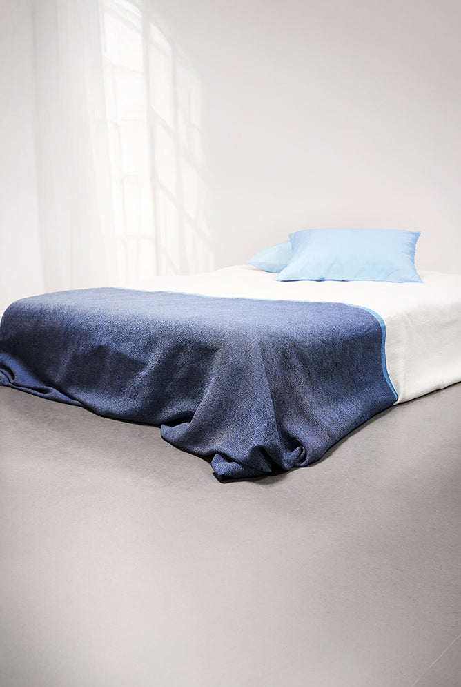 NESSO Tagesdecke – Dunkelblau