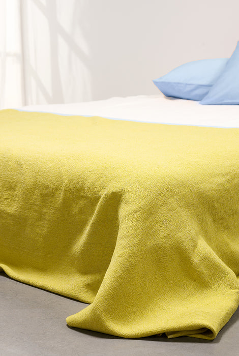 NESSO Bedspread in Pistachio-ZigZagZurich