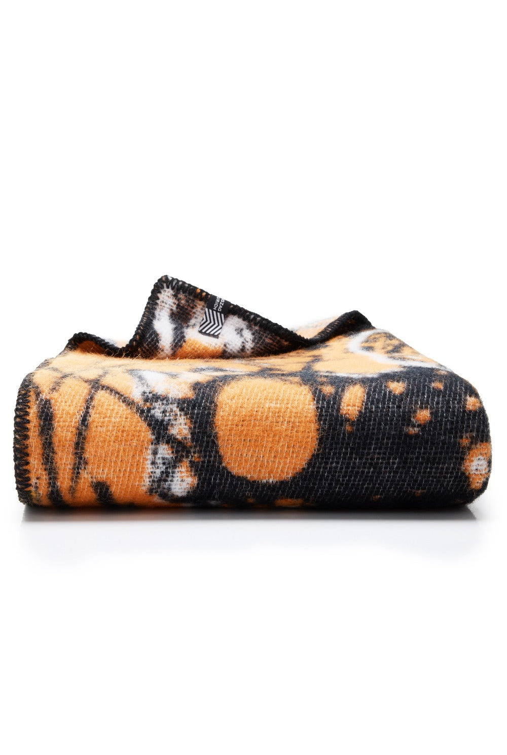 Wool Blanket “Vapor” by Laura Muenster – ZigZagZurich